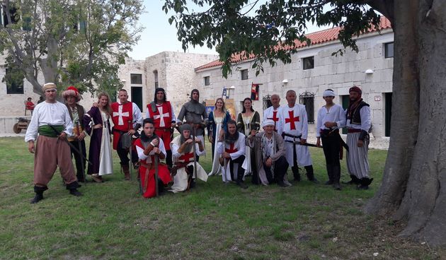 Vitezovi vranski u Maškovića Hanu u Vrani