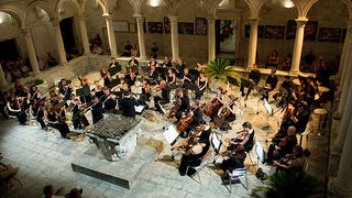 Orchestra Mitteleuropea u klaustru crkve Sv. Frane, Foto: Leo Banić