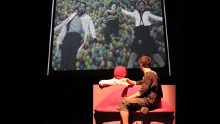 U suradnji HNK Zadar i Kazališne udruge “Igrajmo se” premijerno je izvedena predstava “Sasvim sam popubertetio” u režiji Žane Bumber. foto: Iva Perinčić U suradnji HNK Zadar i Kazališne udruge “Igrajmo se” premijerno je izvedena predstava “Sasvim sam popubertetio” u režiji Žane Bumber. foto: Iva Perinčić