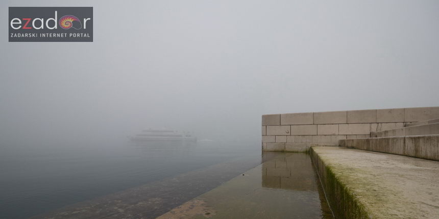 Đir po maglovitom gradu 16. listopada 2017. Brod, Dora, magla Đir po maglovitom gradu 16. listopada 2017. Brod, Dora, magla