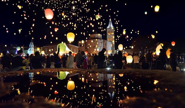 Svjetlosni spektakl “Zaželi ljubav” na zadarskom Forumu, 21. veljače 2016.