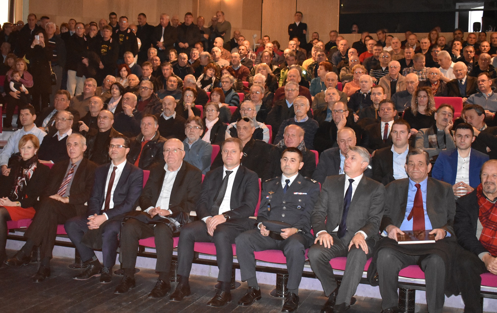 U Kazalištu lutaka Zadar predstavljena monografija o 112. brigadi U Kazalištu lutaka Zadar predstavljena monografija o 112. brigadi