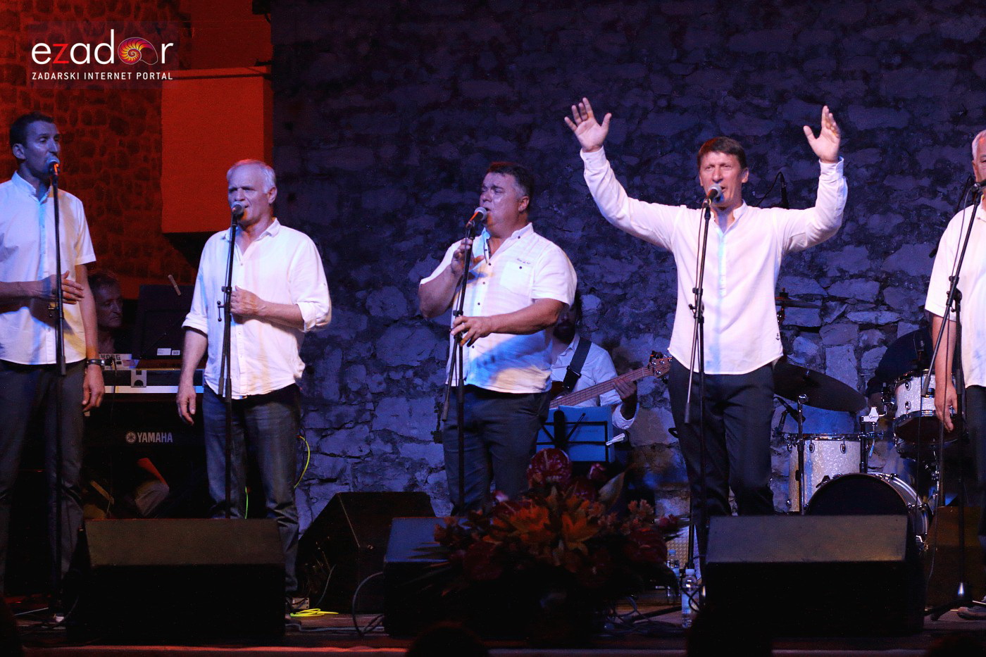 Bibinje: Koncert Tomislava Bralića i klape Intrade na Trgu Sri sela