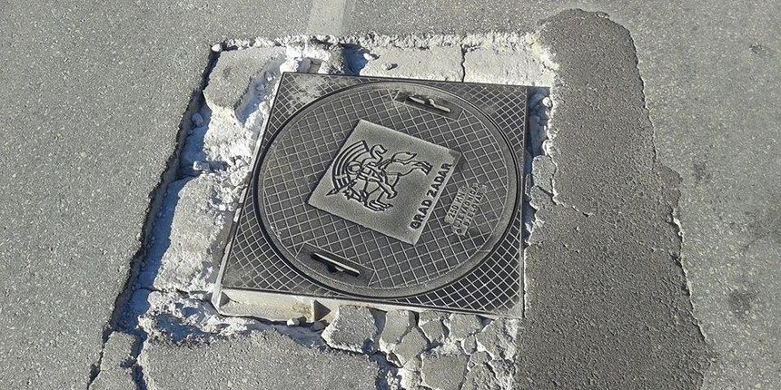 Potencijalno opasni šaht na Putu Bokanjca