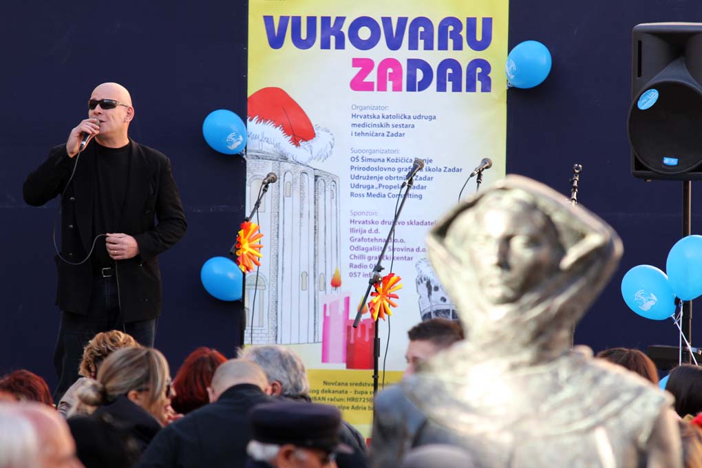 Vukovaru ZaDar na Narodnom trgu, foto: Iva Perinčić Vukovaru ZaDar na Narodnom trgu, foto: Iva Perinčić