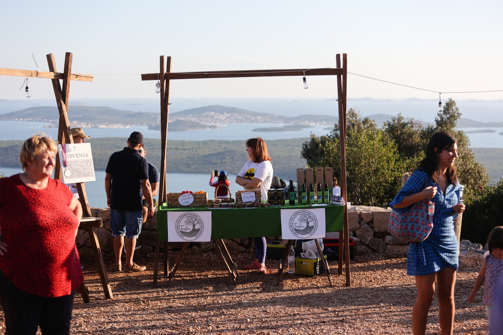 Na vidikovcu Kamenjak održava se 8. sajam “Luka i igara” Na vidikovcu Kamenjak održava se 8. sajam “Luka i igara”