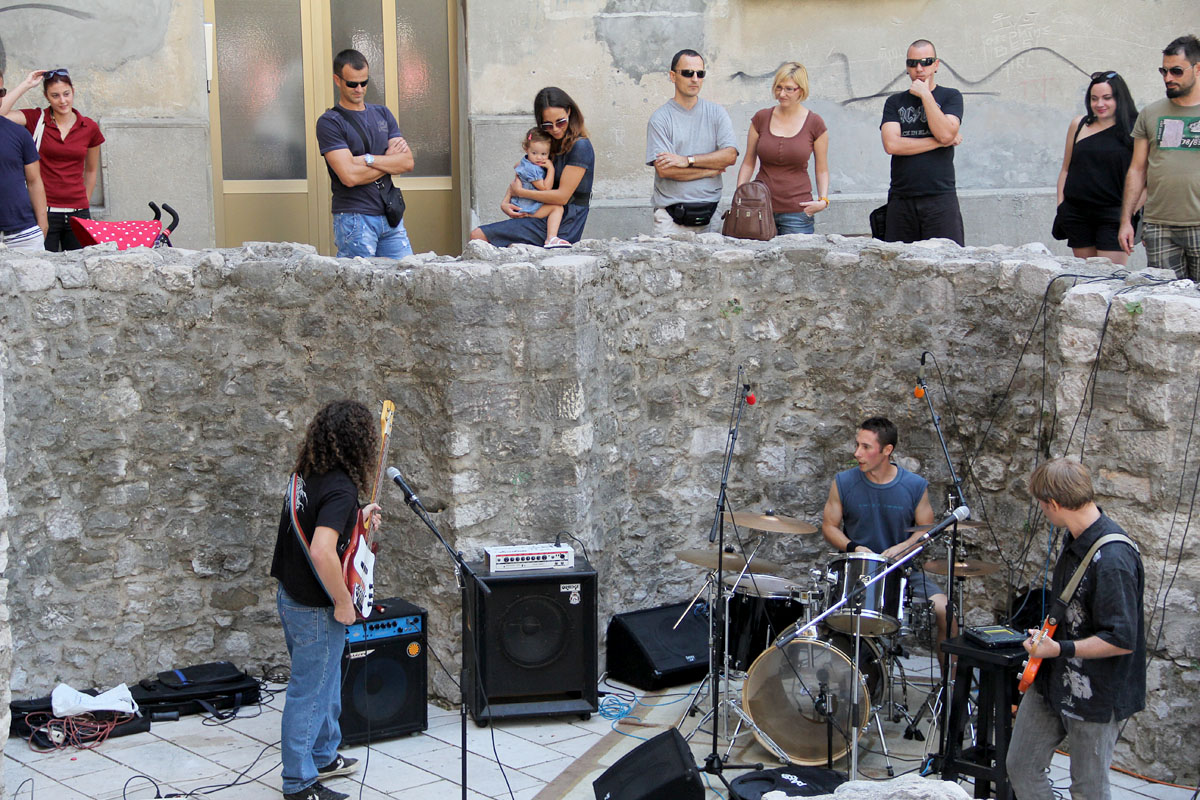 Posljednje Glazbeno jutro u Stomorici uz “Gatos Del Mundo”, foto: Iva Perinčić Posljednje Glazbeno jutro u Stomorici uz “Gatos Del Mundo”, foto: Iva Perinčić