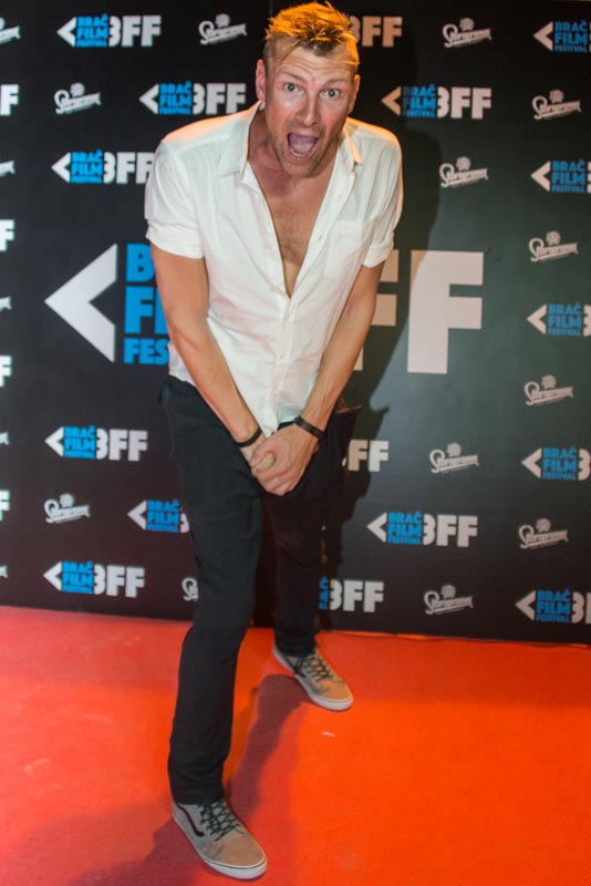 Uz prepuno kina i brojna poznata lica otvoren 3. Brač Film Festival, stigla i Tihana Lazović