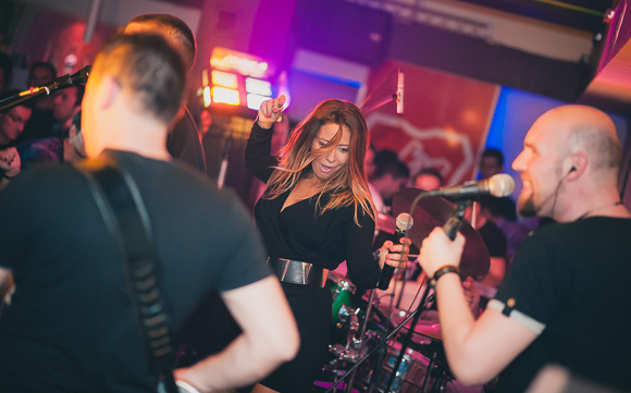 Ana Nikolić @ Hitch bar, 2.5.2015. (Foto: Ivan Toman)