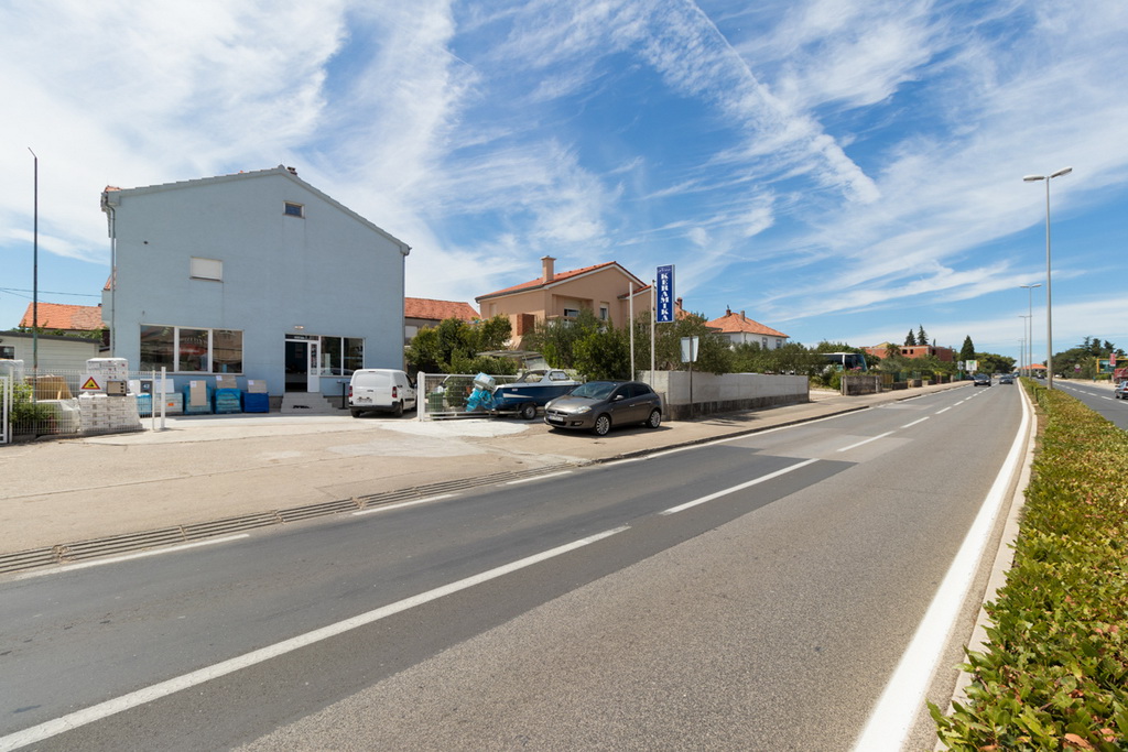 Vrhunska ponuda sanitarija i keramičkih pločica po nevjerojatnim cijenama u novootvorenoj trgovini “Latrina”