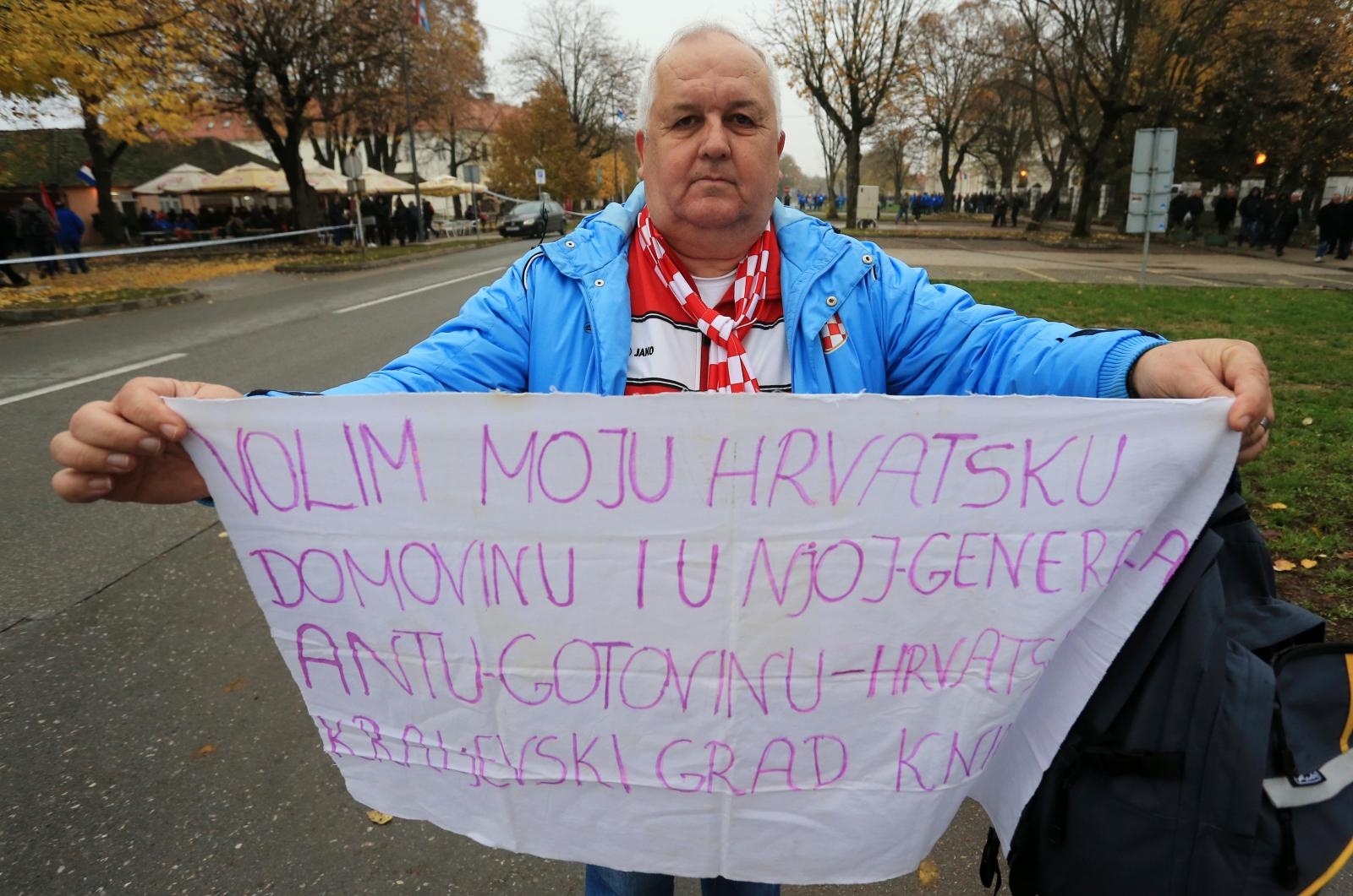 Kolona Sjećanja u Vukovaru 18. studenog 2017. Kolona Sjećanja u Vukovaru 18. studenog 2017.