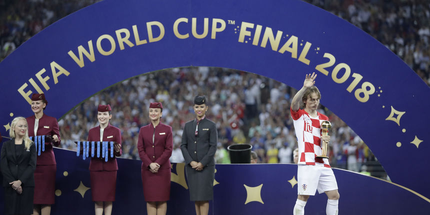 Luka Modrić ipak je priča za sebe. Osim što je osvojio nagradu za najboljeg igrača Svjetskog prvenstva…