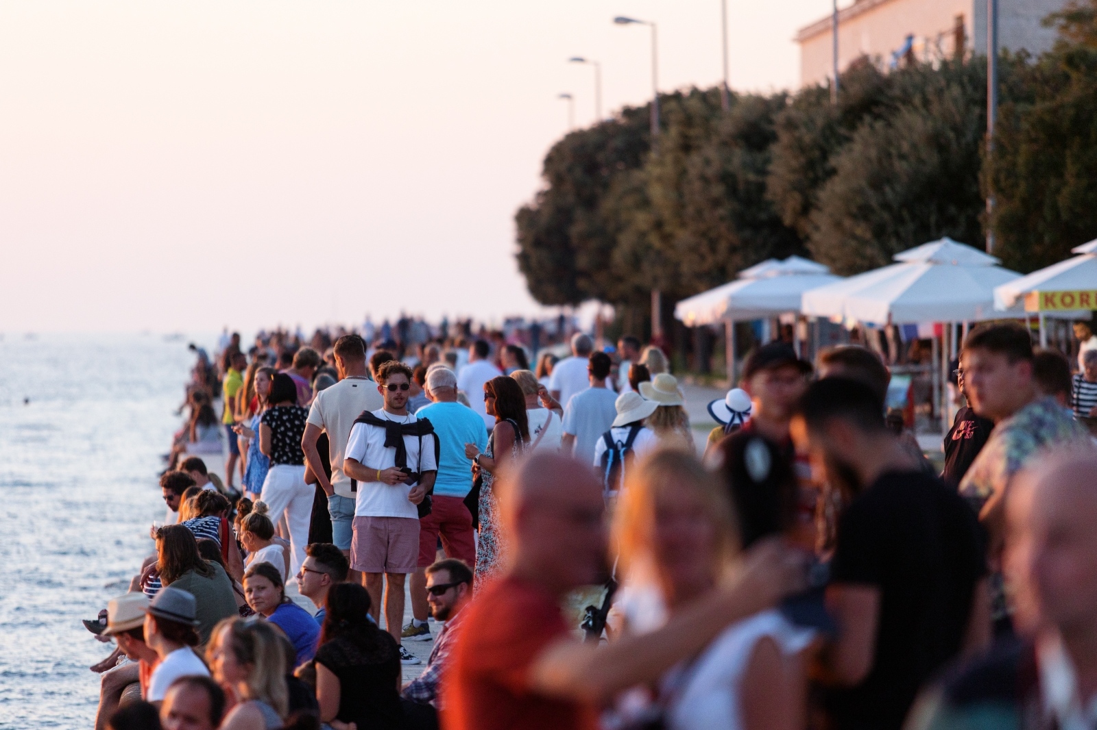 Bablje ljeto u Zadru: Riva je puna turista