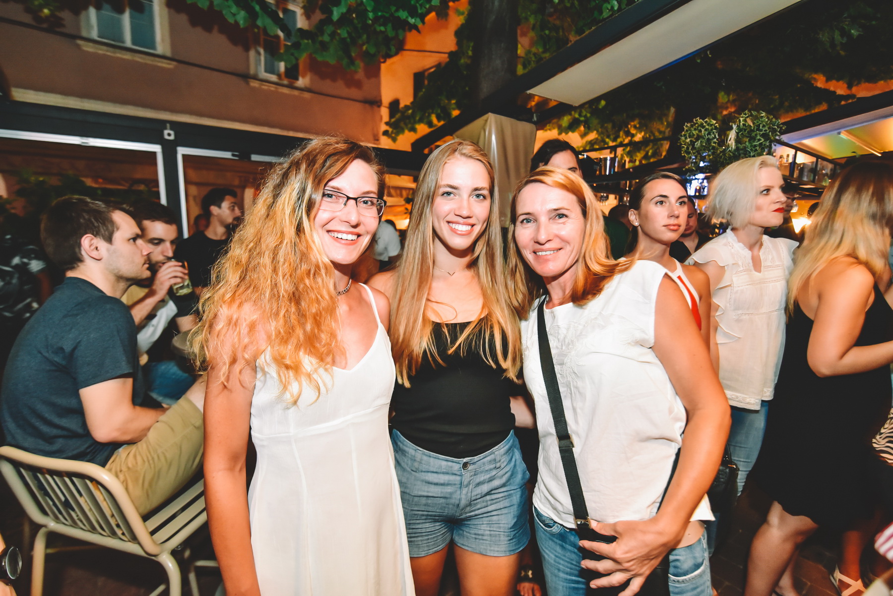 Colonia @ Caffe bar Kult