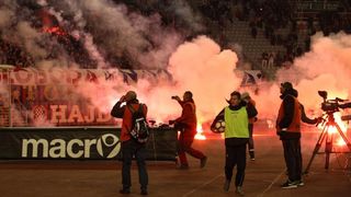 Bakljada i neredi na utakmici Hajduk – Dinamo