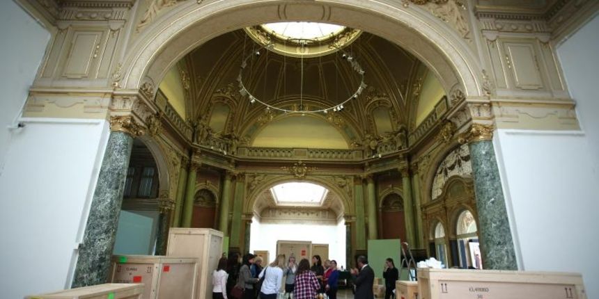 Konferencija za medije na kojoj je najavljena izlozba Rodin u Mestrovicevom Zagrebu. Izlozba se otvara u Umjetnickom paviljonu 5. svibnja 2015. Rijec je o izlozbi na kojoj ce slavni kipar, Auguste Rodin (1840.-1917.), biti predstavljen sa sedamdesetak dj