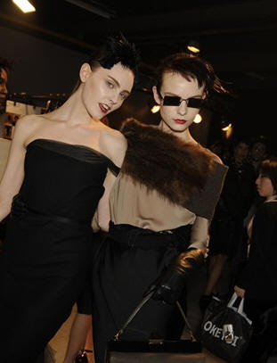 U backstageu (Moda.hr) U backstageu (Moda.hr)