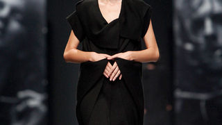 Jučer je završeno izdanje Cro A Porter-a @ LAUBA na kojem su svoje kolekcije predstavili: Ivona Martinko, Jelena Aleksić, Etna Maar, SPIRIT by T.B./ Tomislav Bahorić Jučer je završeno izdanje Cro A Porter-a @ LAUBA na kojem su svoje kolekcije predstavili: Ivona Martinko, Jelena Aleksić, Etna Maar, SPIRIT by T.B./ Tomislav Bahorić