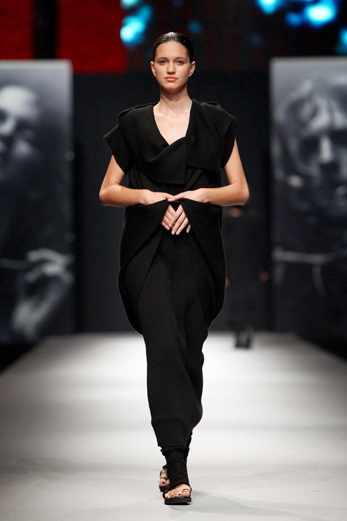 Jučer je završeno izdanje Cro A Porter-a @ LAUBA na kojem su svoje kolekcije predstavili: Ivona Martinko, Jelena Aleksić, Etna Maar, SPIRIT by T.B./ Tomislav Bahorić Jučer je završeno izdanje Cro A Porter-a @ LAUBA na kojem su svoje kolekcije predstavili: Ivona Martinko, Jelena Aleksić, Etna Maar, SPIRIT by T.B./ Tomislav Bahorić