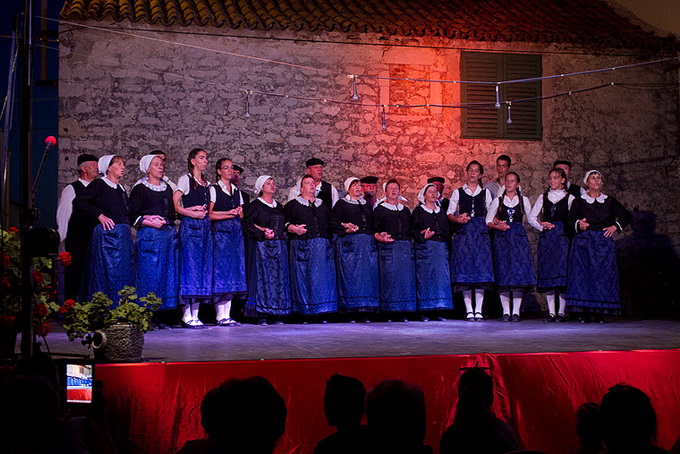 Smotra folklora u Bibinjama