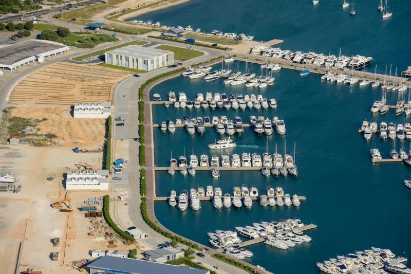 Let iznad Sukošana i Marine Dalmacija, Foto: Dino Stanin/PIXSELL Let iznad Sukošana i Marine Dalmacija, Foto: Dino Stanin/PIXSELL