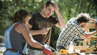 Zagreb, 280812.
Britanski umjetnicki kolektiv Giant Robots koji od danas pa do 9. rujna boravi u Zagrebu izradit ce dosad najvecu privremenu skulpturu od otpadnog drveta na javnom prostoru u Hrvatskoj koja ce na Galeriji Bacva (zgrada Hrvatskog drustva li