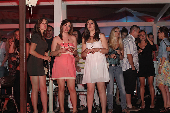 Maraschino bar : Neno Belan & Fiumensi Maraschino bar : Neno Belan & Fiumensi