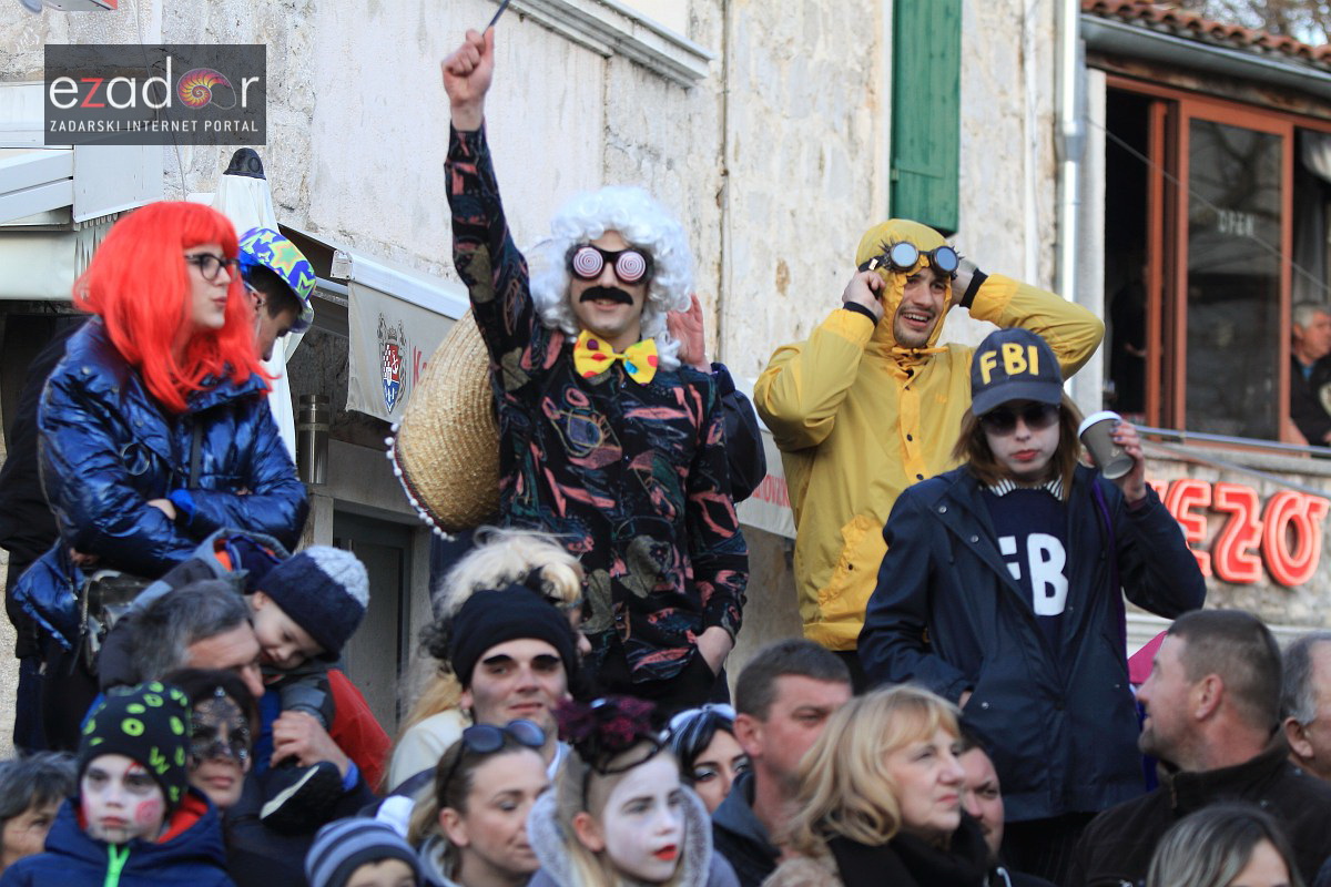 Maškarana povorka Velike Bake u Murteru