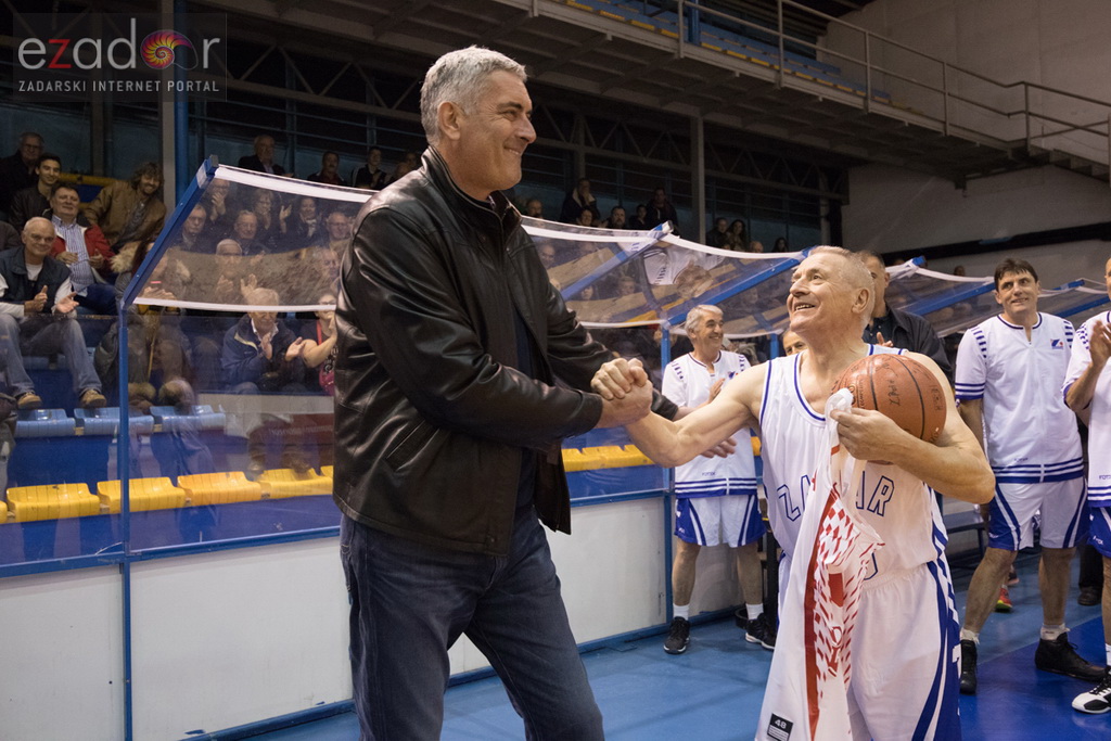 Fešta u povodu 80. rođendana Pina Giergie: Vetarani KK Zadar – Veterani KK Olimpija Fešta u povodu 80. rođendana Pina Giergie: Vetarani KK Zadar – Veterani KK Olimpija