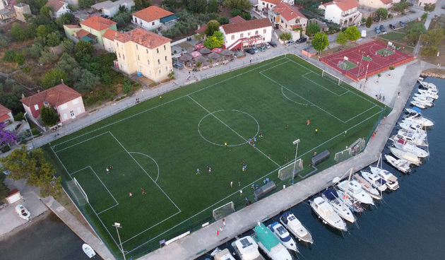 Sutomišćica, igralište