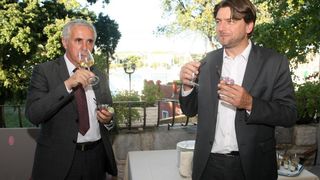 Zadar – Ministar turizma Darko Lorencin sastao se danas sa zupanom Stipom Zrilicem te s lokalnim gospodarstvenicima. Nakon sastanka ministar je obisao Hotel Bastion koji je prosle godine uvrsten u prestizno udruzenje Relais Chateaux. Photo: Dino Stanin/PI Zadar – Ministar turizma Darko Lorencin sastao se danas sa zupanom Stipom Zrilicem te s lokalnim gospodarstvenicima. Nakon sastanka ministar je obisao Hotel Bastion koji je prosle godine uvrsten u prestizno udruzenje Relais Chateaux. Photo: Dino Stanin/PI