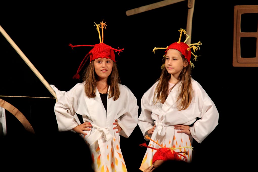 Diklo: “Šuma Striborova” u izvedbi kazališne radionice Donatolina, foto: Iva Perinčić Diklo: “Šuma Striborova” u izvedbi kazališne radionice Donatolina, foto: Iva Perinčić