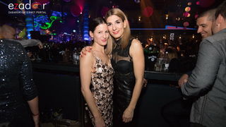 Ludnica u Saturnusu: Najbolji doček u svemiru i šire Ludnica u Saturnusu: Najbolji doček u svemiru i šire