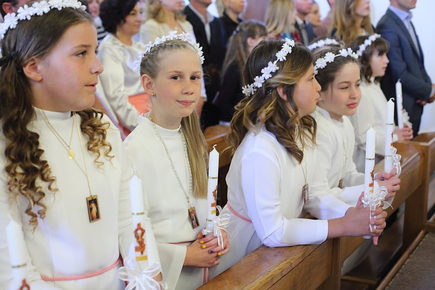 Bibinje: Sakrament Svete potvrde u župnoj crkvi Bibinje: Sakrament Svete potvrde u župnoj crkvi