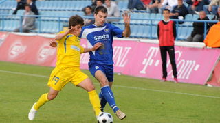 Zadar, 230411.
Nogomet, 26. kolo prve hrvatske nogometne lige : Zadar – Inter. Stadion na stanovima.
Na fotografiji : Igrac Zadra Marin Con.
Foto : Andrija Lucic / cropix Zadar, 230411.
Nogomet, 26. kolo prve hrvatske nogometne lige : Zadar – Inter. Stadion na stanovima.
Na fotografiji : Igrac Zadra Marin Con.
Foto : Andrija Lucic / cropix