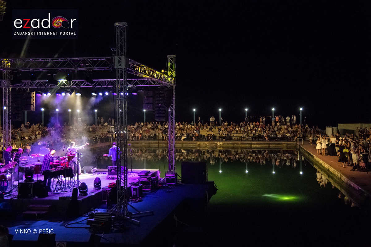 Massimo @ bazen Ilirije u Biogradu na Moru