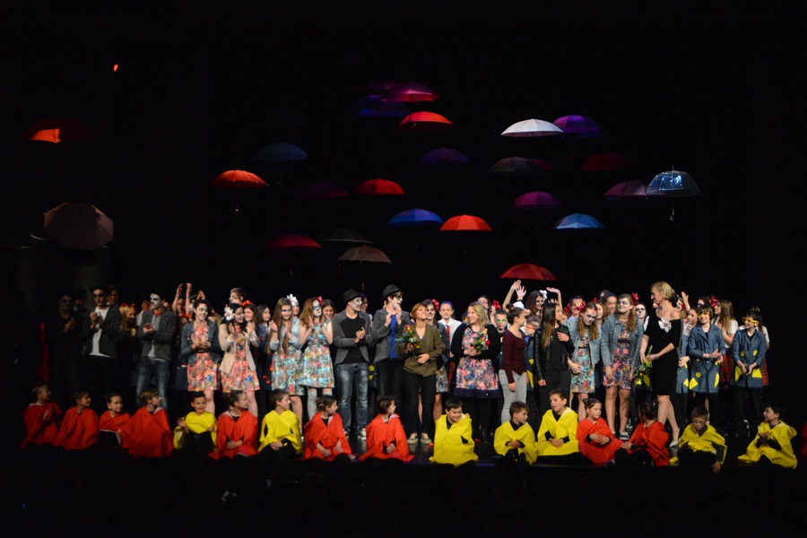 HNK Zadar: Premijera predstave “Tko i što brani”, Igrajmo se HNK Zadar: Premijera predstave “Tko i što brani”, Igrajmo se