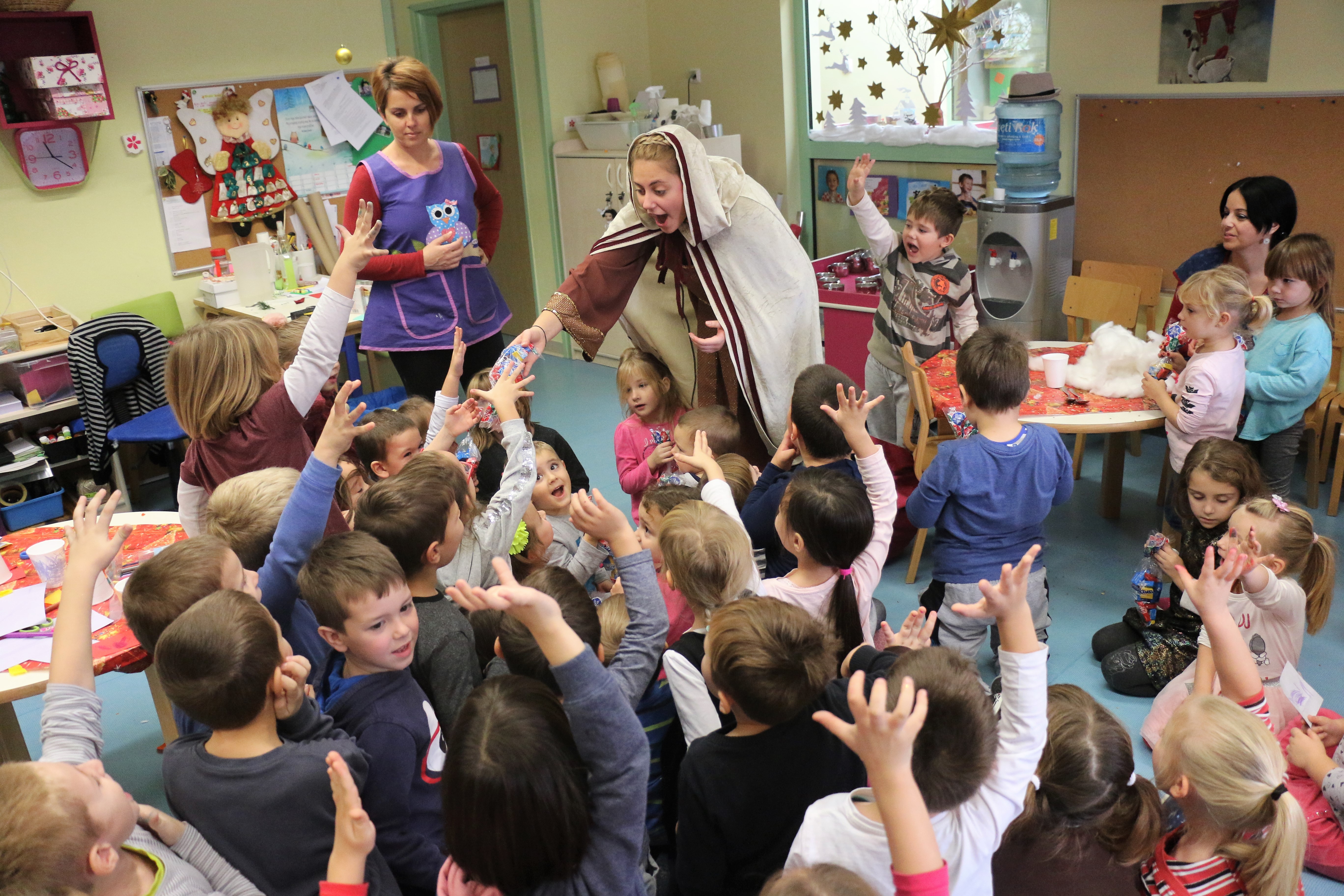 Vir: Doček Svete Luce i radionica u Dječjem vrtiću “Smješko” Vir: Doček Svete Luce i radionica u Dječjem vrtiću “Smješko”