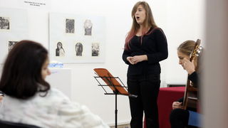 Slavonski Brod,06112012.
Dvodnevnom manifestacijom obiljezena je 107. obljetnica rodjenja Dragutina Tadijanovica.Svecanost je odrzana u Spomen domu Dragutina i Jele Tadijanovic.Medju bogatom ostavstinom koju je Tadija ostavio nalazi se i 440 vrijednih umj