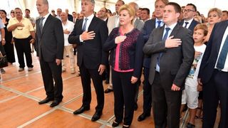 Predsjednica Kolinda Grabar Kitarović otvorila radove na zgradi putničkog terminala u Gaženici. Photo: Dino Stanin/PIXSELL Predsjednica Kolinda Grabar Kitarović otvorila radove na zgradi putničkog terminala u Gaženici. Photo: Dino Stanin/PIXSELL