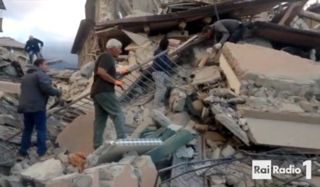 Posljedice potresa snage 6,2 u mjestu Amatrice u Umbriji. Foto: Hina