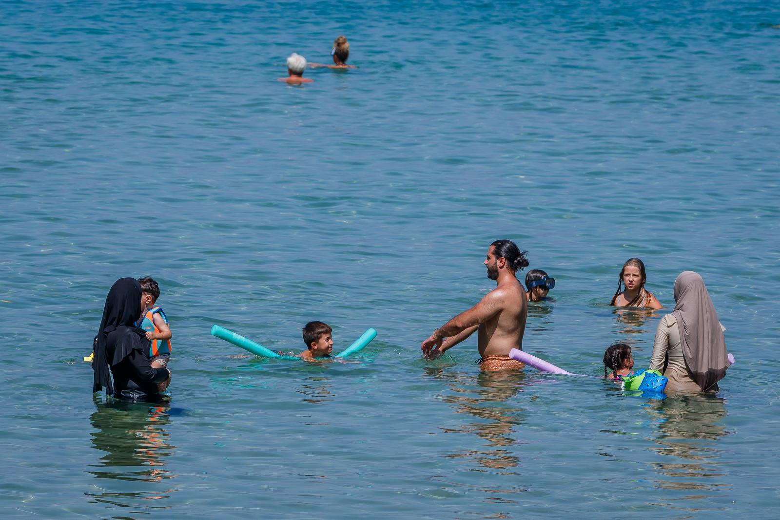 Uvala Lovrečina: Egzotična pješčana oaza na Braču u kojoj su uživali i stari Rimljani Uvala Lovrečina: Egzotična pješčana oaza na Braču u kojoj su uživali i stari Rimljani