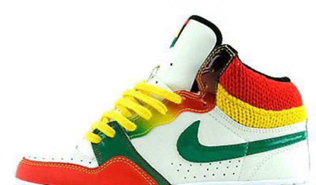 Slavni povratak osamdesetih u Nike (Moda.hr)