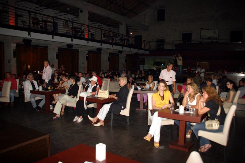 Image 1208841 (auto)