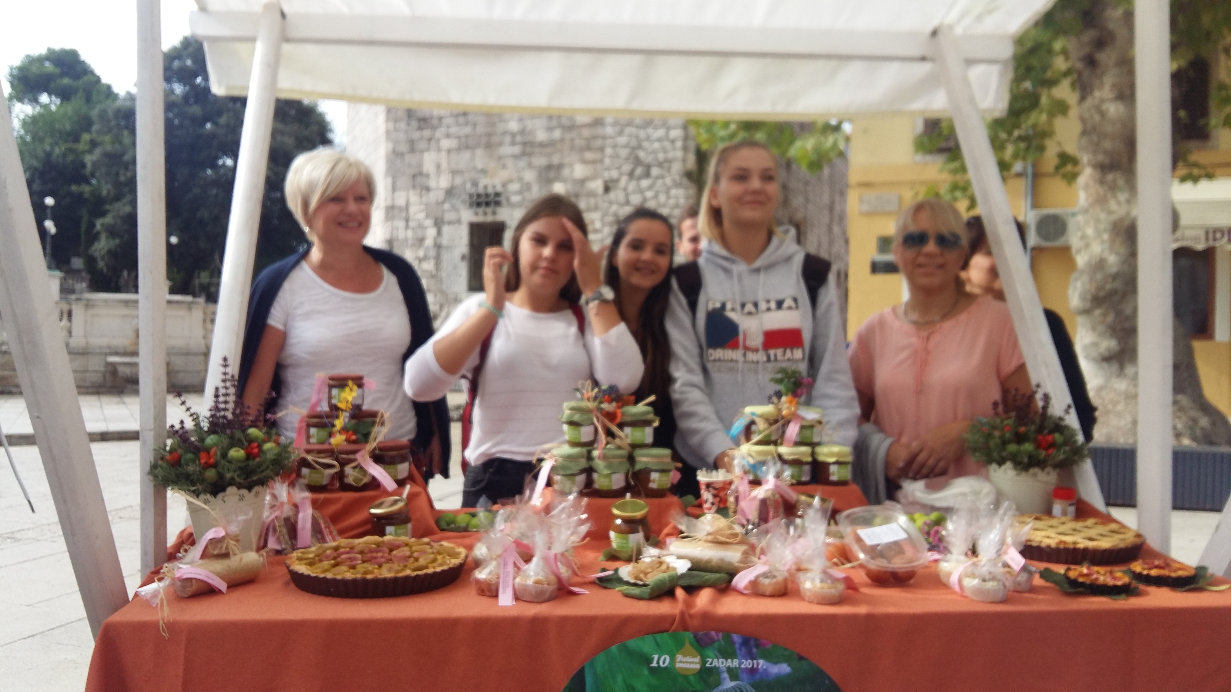 Sajam smokava na Trgu Petra Zoranića Sajam smokava na Trgu Petra Zoranića