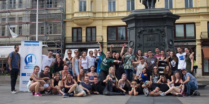 Pogledajte multijezični spot mladih poduzetnika! Pogledajte multijezični spot mladih poduzetnika!