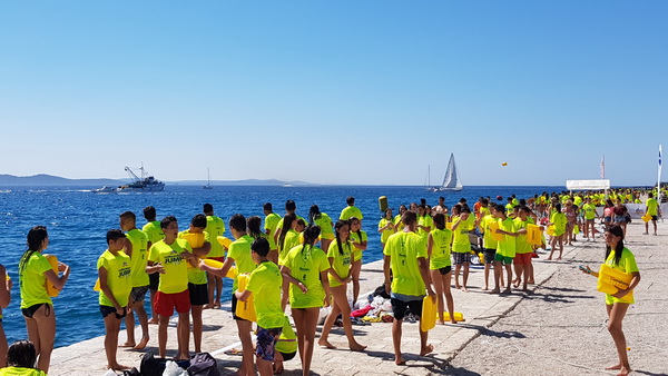 Sasvim osoban doživljaj – 10. dm Millennium Jump sa zadarske rive. Foto: Mladen Malik Barba Sasvim osoban doživljaj – 10. dm Millennium Jump sa zadarske rive. Foto: Mladen Malik Barba