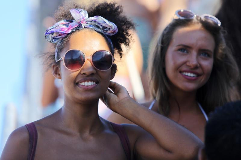 Otok Pag – Hideout festival privukao je mnogobrojnu publiku na popularnu plazu Zrce gdje se na after beach partiju u klubu Papaya plesalo cijelo poslijepodne. Photo: Filip Brala/PIXSELL
