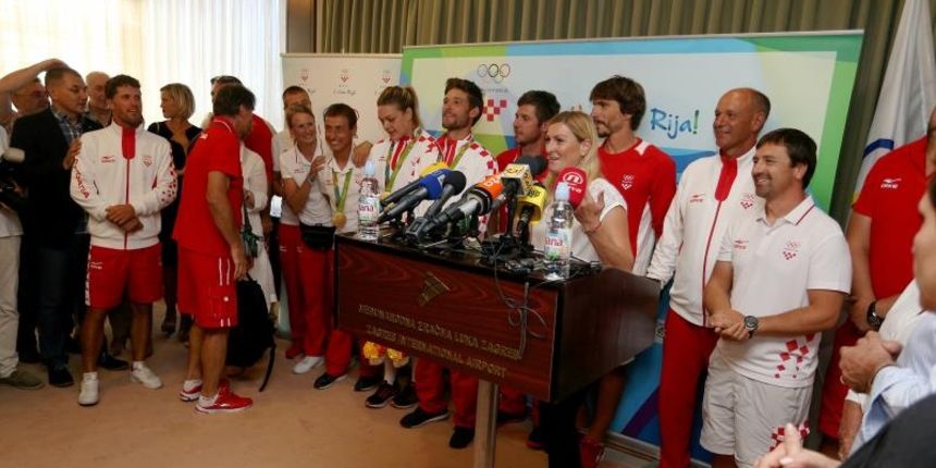 Hrvatski olimpijci svečano dočekani na Plesu. Sandra Perković, Šime Fantela, Igor Marenić, Tonči Stipanović. Photo: Dalibor Urukalovic/PIXSELL Hrvatski olimpijci svečano dočekani na Plesu. Sandra Perković, Šime Fantela, Igor Marenić, Tonči Stipanović. Photo: Dalibor Urukalovic/PIXSELL