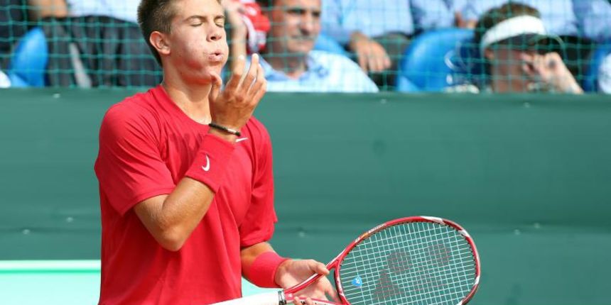 13.09.2013., stadion Stella Maris, Umag – Kvalifikacije za Svjetsku skupinu Davis cupa, Hrvatska – Velika Britanija, Borna Coric – Andy Murray. Photo: Sanjin Strukic/PIXSELL 13.09.2013., stadion Stella Maris, Umag – Kvalifikacije za Svjetsku skupinu Davis cupa, Hrvatska – Velika Britanija, Borna Coric – Andy Murray. Photo: Sanjin Strukic/PIXSELL